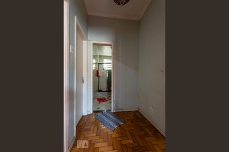 Apartamento à venda com 120m², 4 quartos e sem vaga Apartamento à venda com 120m², 4 quartos e sem vagaCorredor