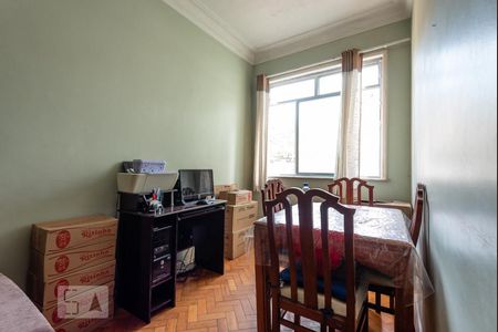 Apartamento à venda com 120m², 4 quartos e sem vaga Apartamento à venda com 120m², 4 quartos e sem vagaSala de Estar