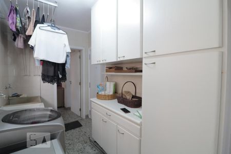 Apartamento à venda com 186m², 3 quartos e 3 vagasArea de serviço 