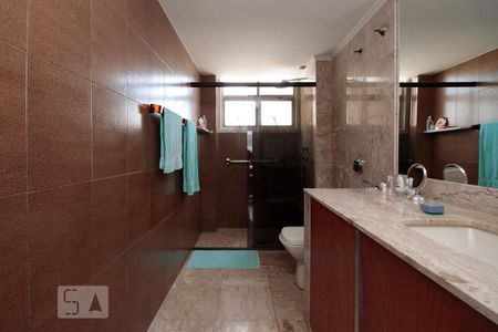 Apartamento à venda com 480m², 4 quartos e 4 vagasBanheiro da Suíte