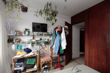 Apartamento à venda com 480m², 4 quartos e 4 vagasQuarto 2