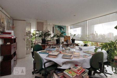 Apartamento à venda com 480m², 4 quartos e 4 vagasPiso Superior