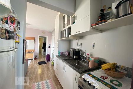Apartamento à venda com 72m², 2 quartos e 2 vagas Apartamento à venda com 72m², 2 quartos e 2 vagasCozinha