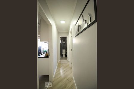 Corredor de apartamento à venda com 2 quartos, 48m² em Vila Siqueira, São Paulo
