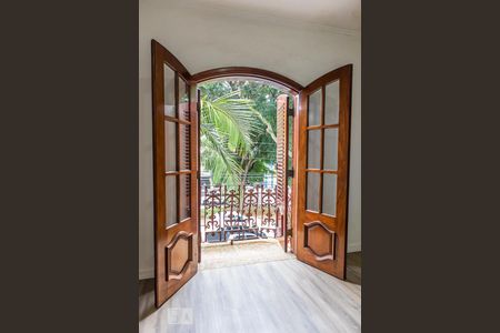 Casa à venda com 264m², 3 quartos e 4 vagasVaranda