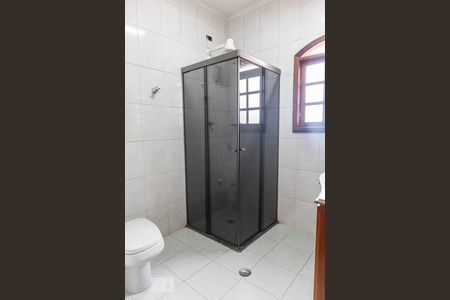 Casa à venda com 264m², 3 quartos e 4 vagasBanheiro da suíte 2