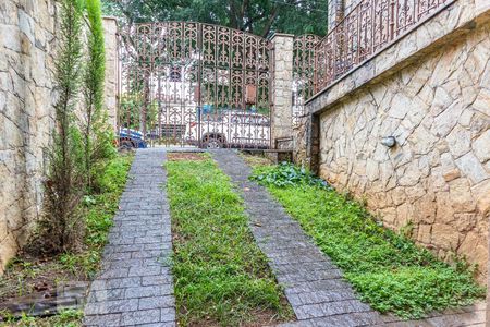 Casa à venda com 264m², 3 quartos e 4 vagasEntrada da garagem