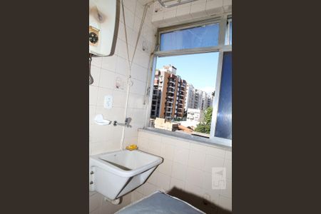 Apartamento à venda com 94m², 3 quartos e 1 vagaÁrea de Serviço