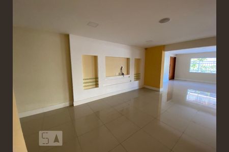Apartamento à venda com 94m², 3 quartos e 1 vaga Apartamento à venda com 94m², 3 quartos e 1 vagaÁrea comum - Salão de festas