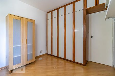 Apartamento à venda com 120m², 4 quartos e 1 vagaQuarto 2