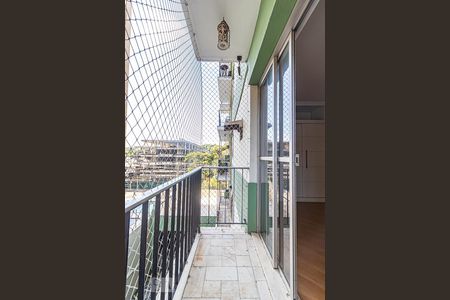 Apartamento à venda com 120m², 4 quartos e 1 vagaVaranda do Quarto 3