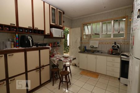 Casa à venda com 254m², 4 quartos e 4 vagasCozinha