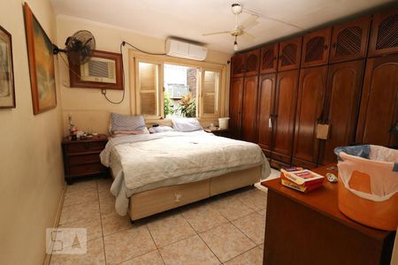 Casa à venda com 254m², 4 quartos e 4 vagasQuarto Suíte