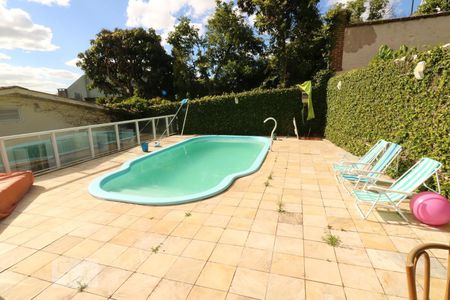 Casa à venda com 254m², 4 quartos e 4 vagasPiscina