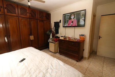 Casa à venda com 254m², 4 quartos e 4 vagasQuarto Suíte