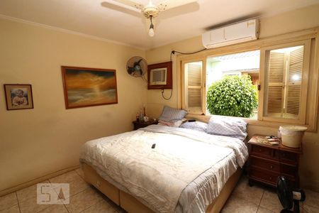 Casa à venda com 254m², 4 quartos e 4 vagasQuarto Suíteq