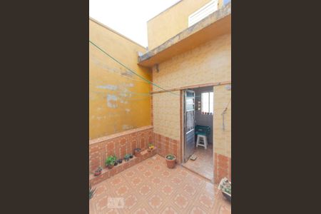 Casa à venda com 200m², 4 quartos e 2 vagas Casa à venda com 200m², 4 quartos e 2 vagasQuintal