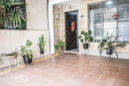 Casa à venda com 127m², 2 quartos e 2 vagas Casa à venda com 127m², 2 quartos e 2 vagasGaragem