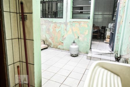 Casa à venda com 127m², 2 quartos e 2 vagas Casa à venda com 127m², 2 quartos e 2 vagasLavanderia