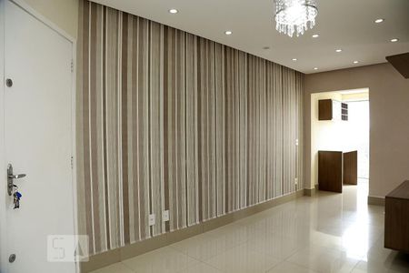 Sala de apartamento para alugar com 2 quartos, 57m² em Parque Taboao, Taboão da Serra