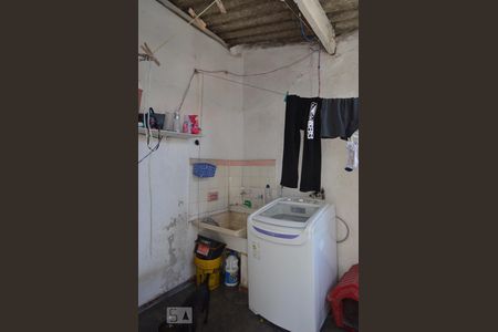 Casa à venda com 100m², 2 quartos e sem vagaÁrea de serviço