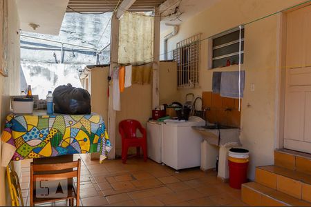 Casa à venda com 70m², 2 quartos e 2 vagasÁrea de Serviço