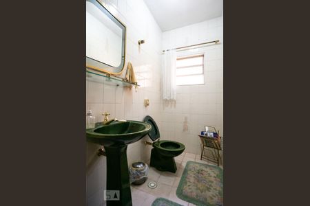 Lavabo de casa para alugar com 4 quartos, 235m² em Vila Fiat Lux, São Paulo