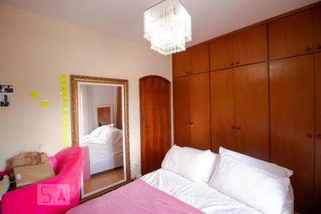 Apartamento à venda com 192m², 4 quartos e 4 vagas Apartamento à venda com 192m², 4 quartos e 4 vagasQuarto 02