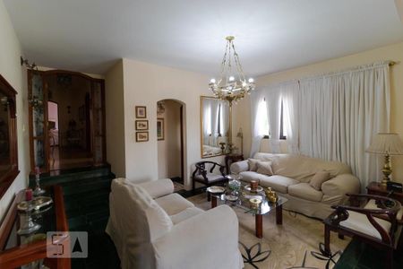 Apartamento à venda com 192m², 4 quartos e 4 vagas Apartamento à venda com 192m², 4 quartos e 4 vagasSalas
