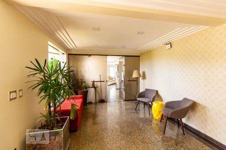 Apartamento à venda com 130m², 3 quartos e 3 vagas Apartamento à venda com 130m², 3 quartos e 3 vagasHall de Entrada