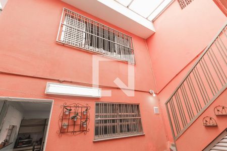 Casa à venda com 280m², 3 quartos e 4 vagas Casa à venda com 280m², 3 quartos e 4 vagasEspaço externo