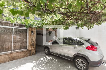 Casa à venda com 280m², 3 quartos e 4 vagas Casa à venda com 280m², 3 quartos e 4 vagasGaragem