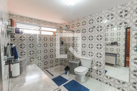 Casa à venda com 280m², 3 quartos e 4 vagas Casa à venda com 280m², 3 quartos e 4 vagasBanheiro da Suíte