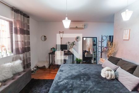 Casa à venda com 280m², 3 quartos e 4 vagas Casa à venda com 280m², 3 quartos e 4 vagasQuarto 2