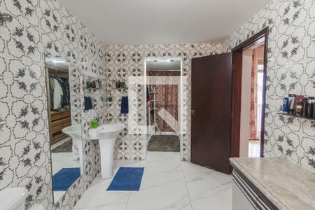 Casa à venda com 280m², 3 quartos e 4 vagas Casa à venda com 280m², 3 quartos e 4 vagasBanheiro da Suíte