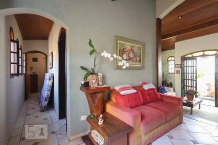 Sala de casa à venda com 3 quartos, 200m² em Vila Vitório Mazzei, São Paulo