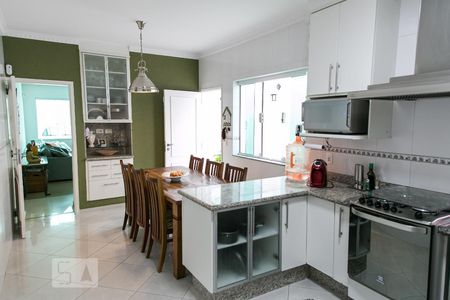 Casa à venda com 200m², 3 quartos e 4 vagasCozinha