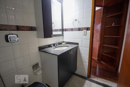 Apartamento para alugar com 250m², 3 quartos e 2 vagasBanheiro da Suíte