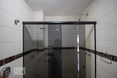 Apartamento para alugar com 250m², 3 quartos e 2 vagasBanheiro