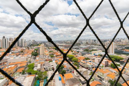 Apartamento à venda com 76m², 2 quartos e 2 vagasQuarto 2 - Vista