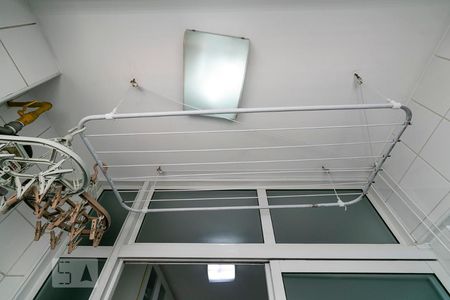 Apartamento à venda com 76m², 2 quartos e 2 vagasÁrea de Serviço - Varal