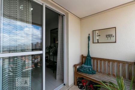 Apartamento à venda com 76m², 2 quartos e 2 vagasVaranda
