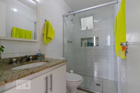 Apartamento à venda com 76m², 2 quartos e 2 vagasBanheiro 2
