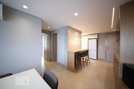 Apartamento para alugar com 70m², 1 quarto e 2 vagasSala