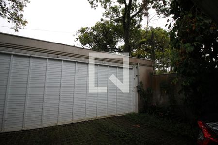 Casa à venda com 400m², 4 quartos e 5 vagasFachada