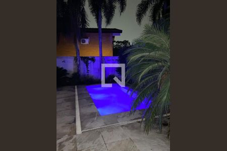 Casa à venda com 400m², 4 quartos e 5 vagasÁrea comum - Piscina