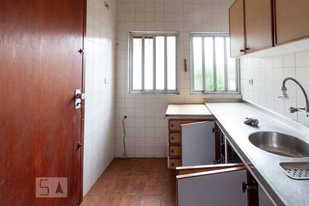Casa à venda com 280m², 3 quartos e 2 vagas Casa à venda com 280m², 3 quartos e 2 vagasCozinha