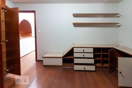 Casa à venda com 280m², 3 quartos e 2 vagas Casa à venda com 280m², 3 quartos e 2 vagasQuarto 2