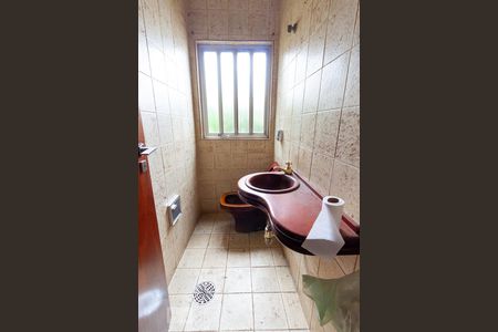 Casa à venda com 280m², 3 quartos e 2 vagas Casa à venda com 280m², 3 quartos e 2 vagasLavabo