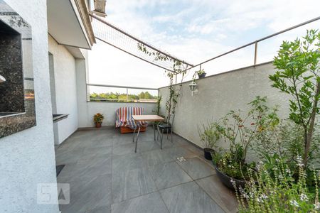 Apartamento à venda com 105m², 2 quartos e 2 vagasSacada